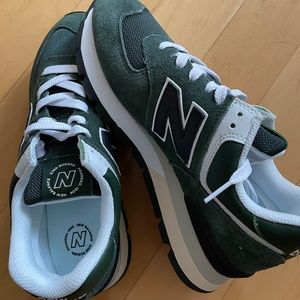 New balance 574 women size 7.5